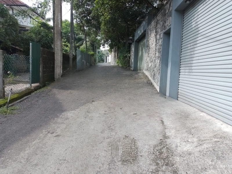 18.6 Perch Land for Sale on Ananda Balika Mawatha, Pita Kotte
