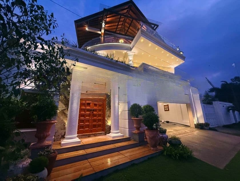 Brand New Luxury House for Sale in Battaramulla