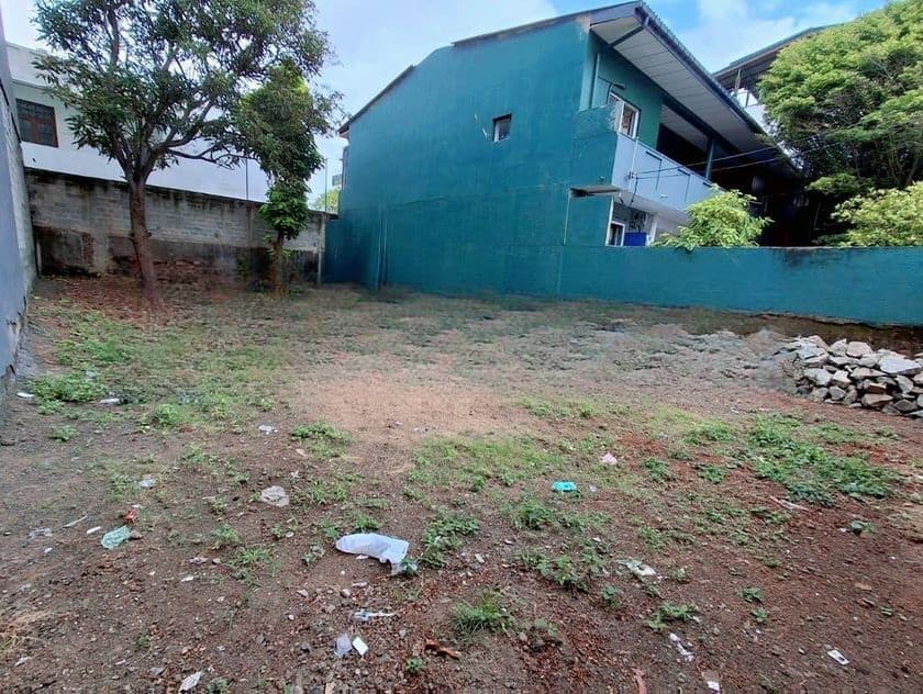 Bare Land For Sale in Facing Aponsu Mawattha Dehiwala