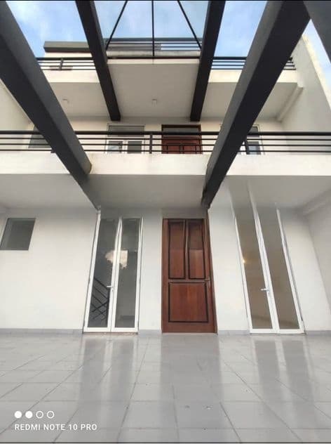 SUPER LUXURY 3 STORY HOUSE FOR RENT KOSWATTA CH2269