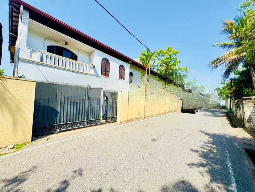 7 Bedroom House Raymond Road Nugegoda