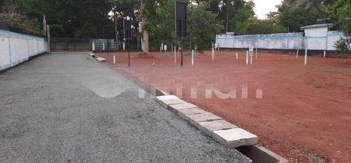 Super luxury land for sale in Ja Ela Near to Christ King College