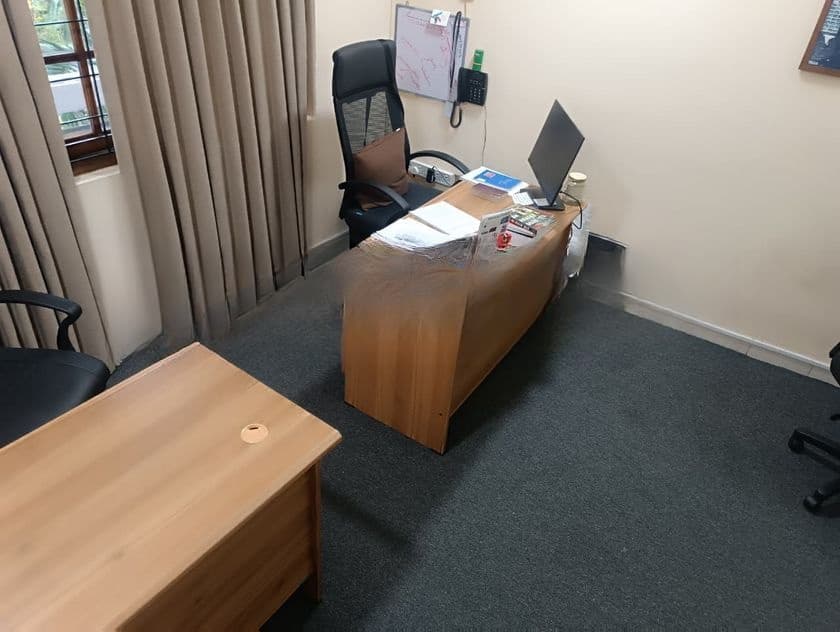 OFFICE SPACE WITH 6 BEDROOMS FOR RENT COLOMBO 4 PR2220