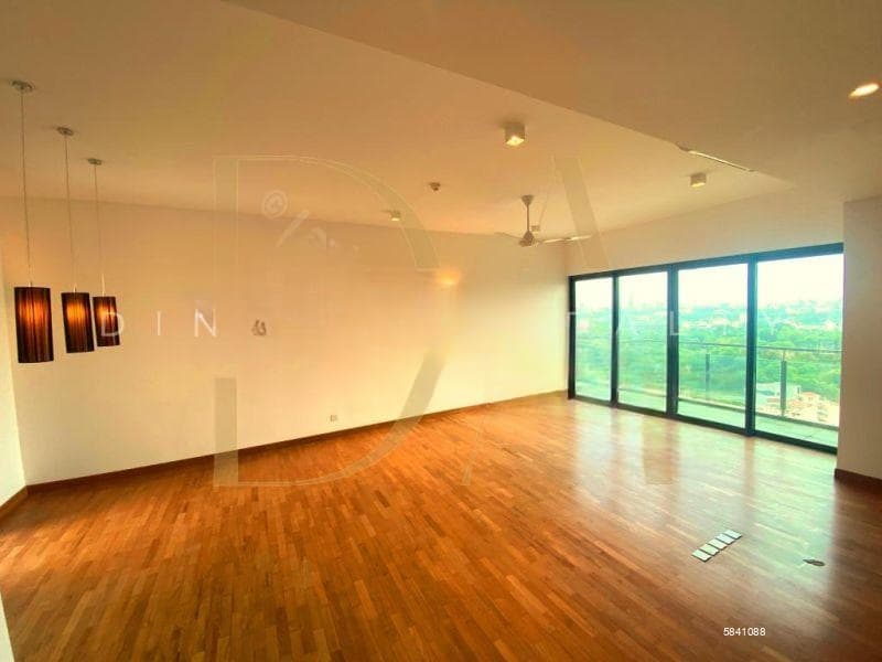 Apartment for Sale - 447 Luna Tower