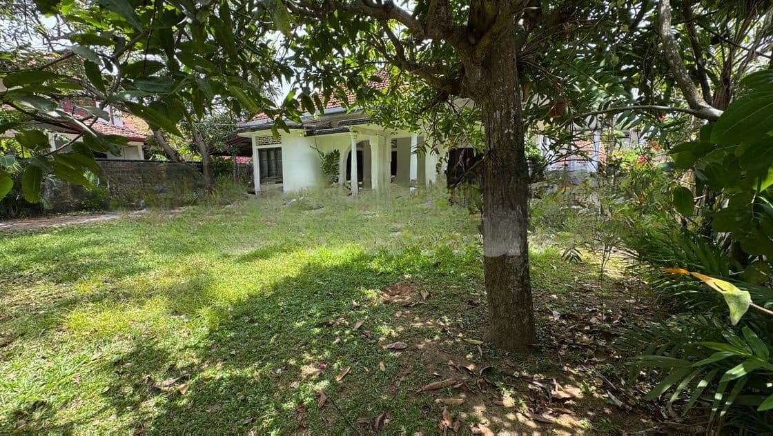 48perch land with house for sale in ja-Ela