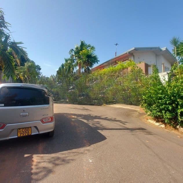 කිරුළපන, වාණිජ වටිනාකමකින් යුත් ඉඩමක් විකිණීමට ඇත. (ID:KRLP001S)
