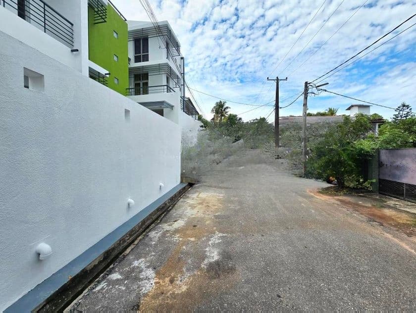 21P Bare Land For Sale In Nawala