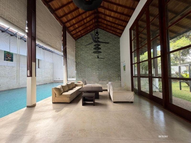 Luxury House for Sale in Battaramulla for 425 Million (negotiable)