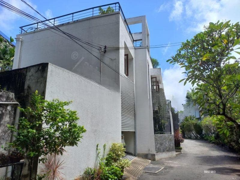 (SE1767)🏡✨ Luxury Modern House with Adjoining Development Land for Sale in Nugegoda ✨🏡