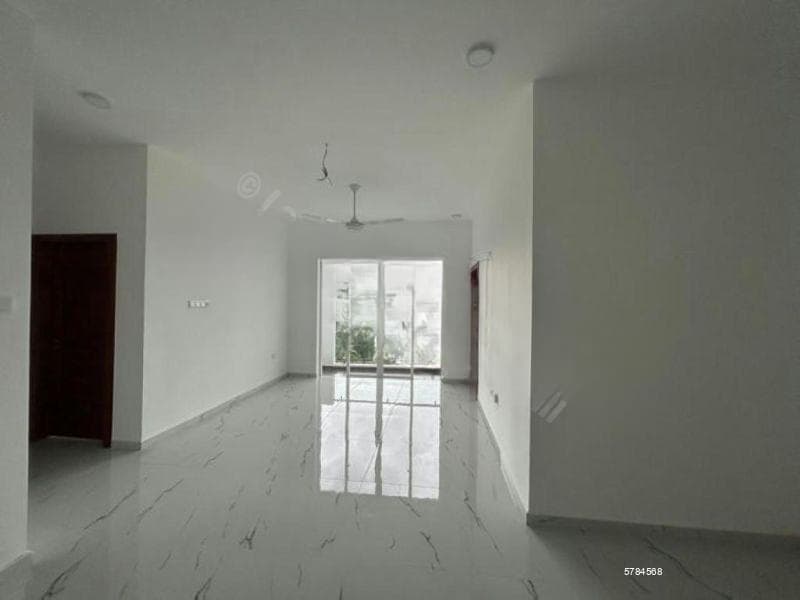 Aston - 03 Bedroom Unfurnished Apartment for Sale in Colombo 05 (A4427)-SOLD
