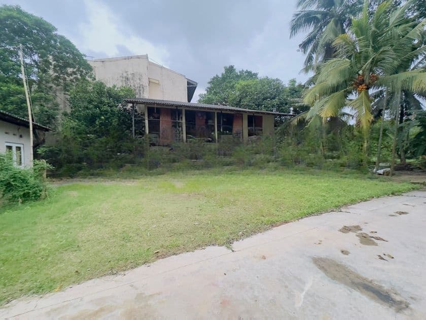 (af842) Water Front 20.2 P Land with House for Sale at Nawala