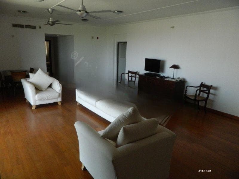 Spacious 4 Bed Unfurnished Empire Apartment