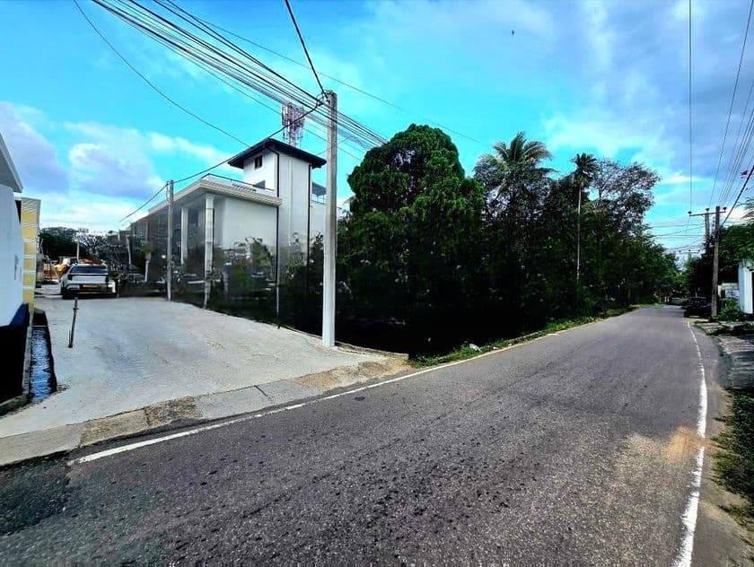 9P Bare Land For Sale In Boralesgamuwa