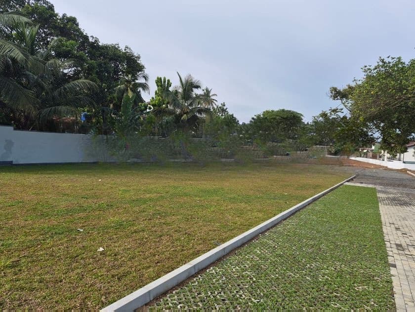 Boralesgamuwa Land for Sale