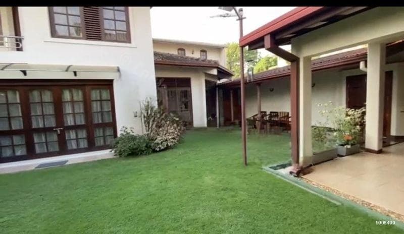 Colombo 06 - Luxury House on 15.5 Perches of Land for Sale