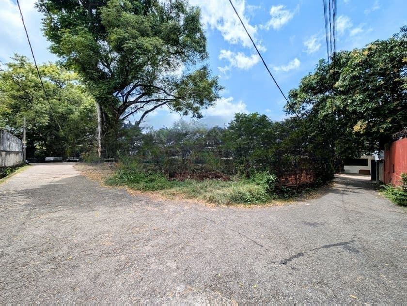 Land for Sale in Subhadrarama Road - Nugegoda