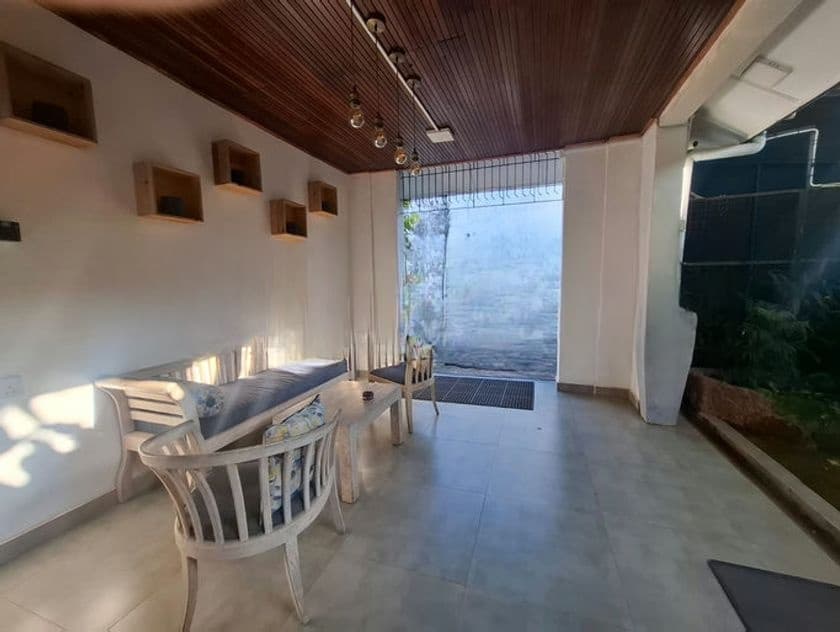 Commercial space for Rent in Colombo 05 (A6198)