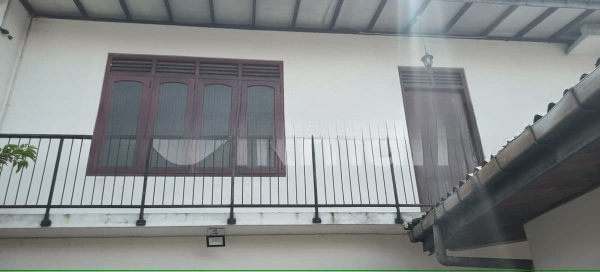 Two House For Sale In Boralesgamuwa අබේරත්න මාවත