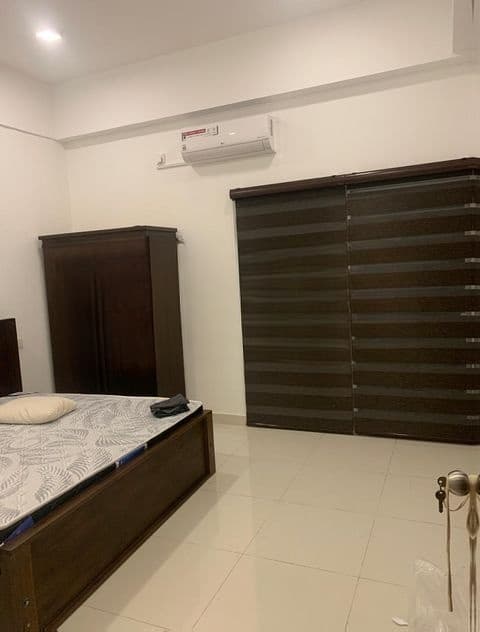 Colombo 8 : 5 A/C bedrooms fully furnished Large Hotel for Rent