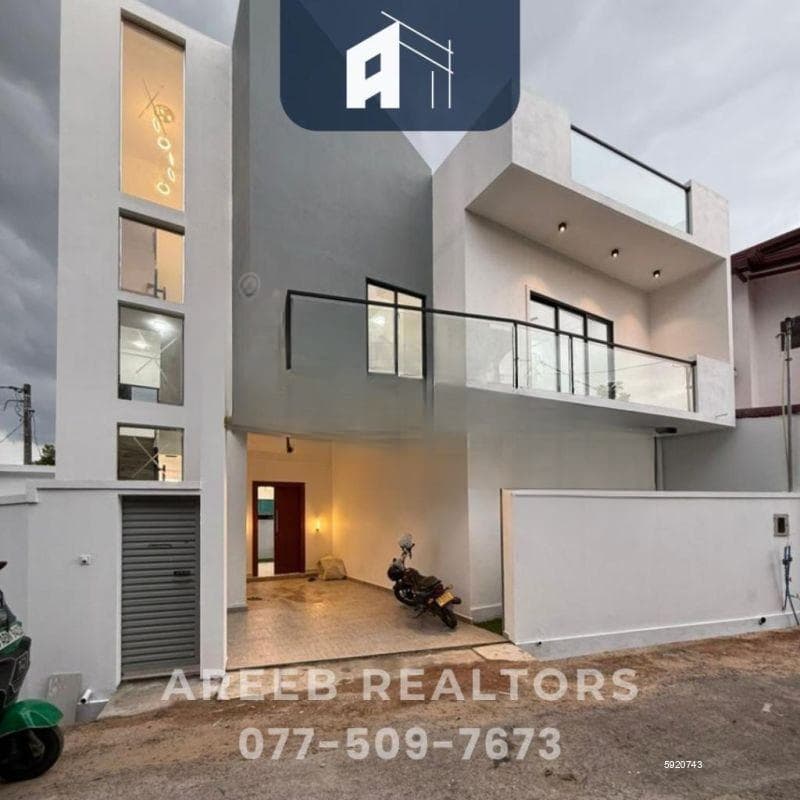 Brand New Modern Luxury House For Sale – Athurugiriya | Sh0003