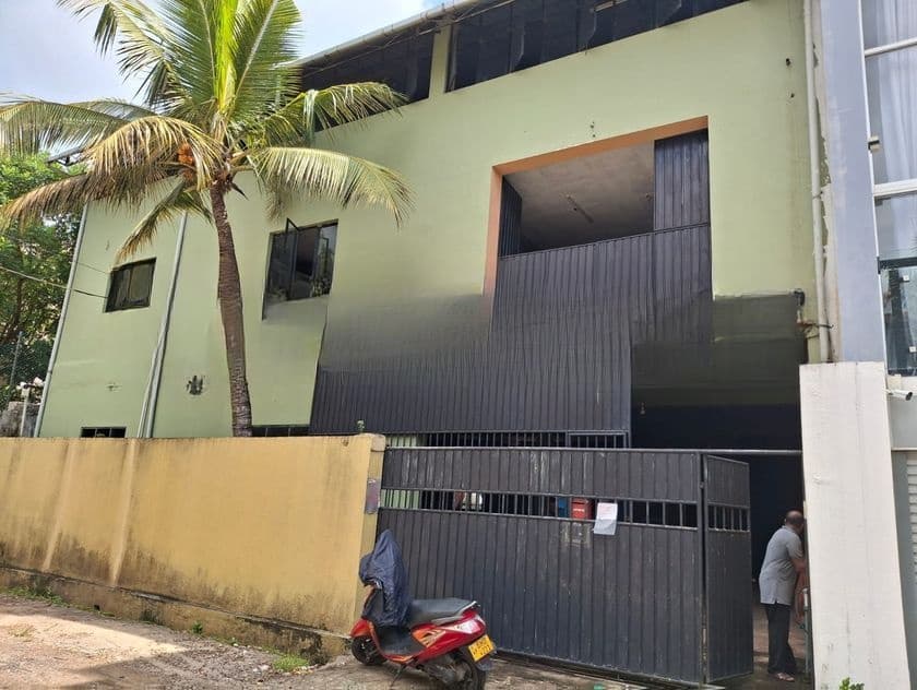 Building for Sale in Mount Lavinia