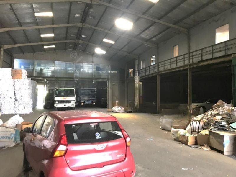 33000 Sqft Warehouse for sale in Hadala Wattala .