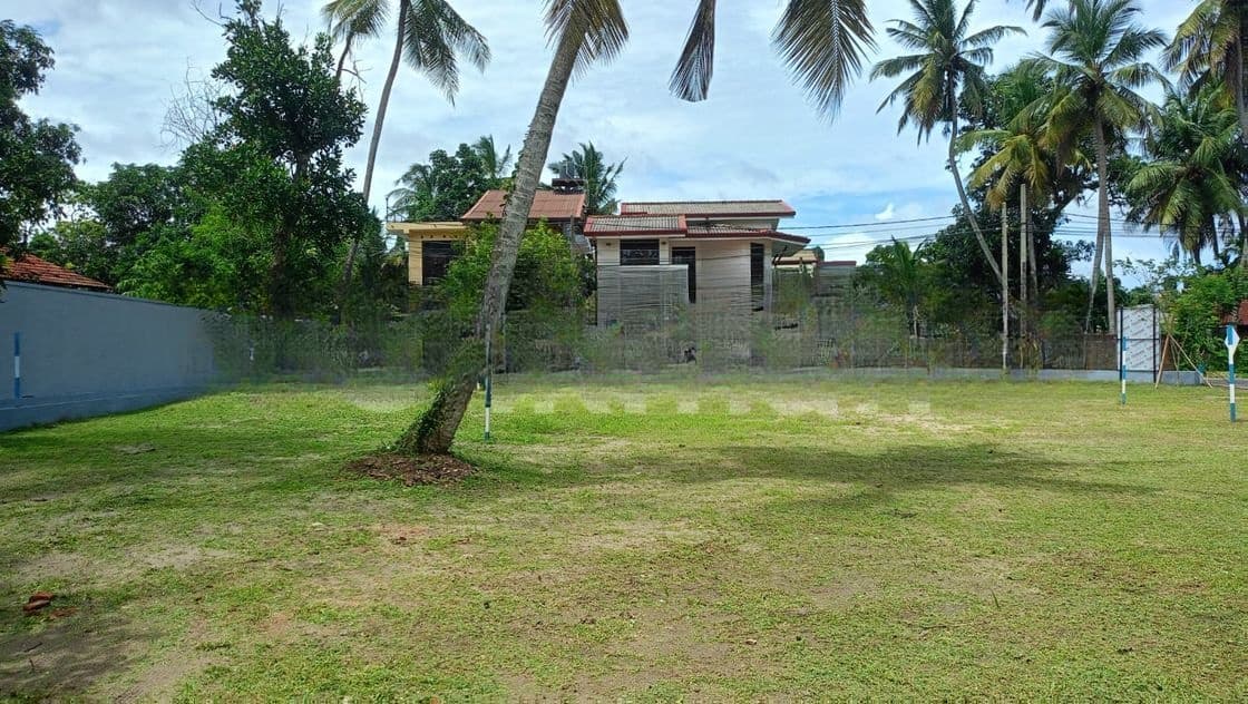 Land in Katunayake