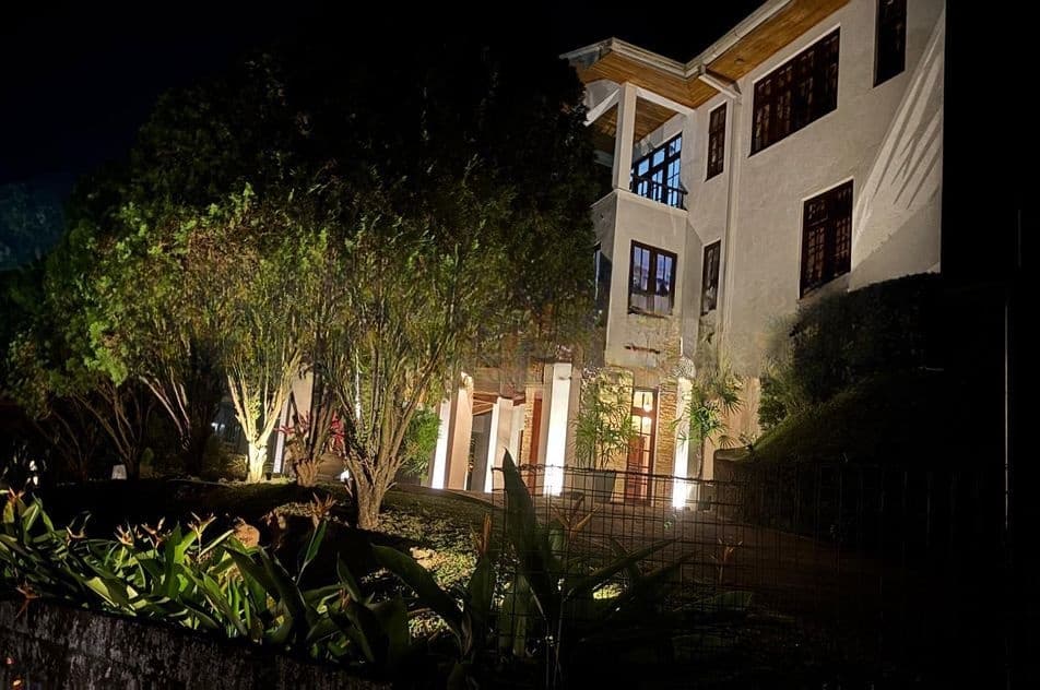 Luxury Villa for Rent in Kandy (VL4710)