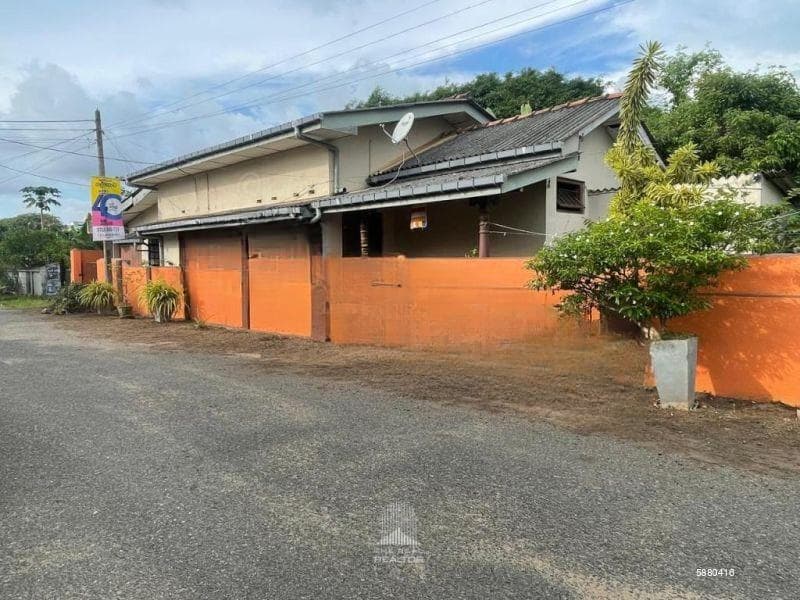 8.28 Perch Land with an old house for Sale in Uswatte Road, Moratuwa (HSSH109)
