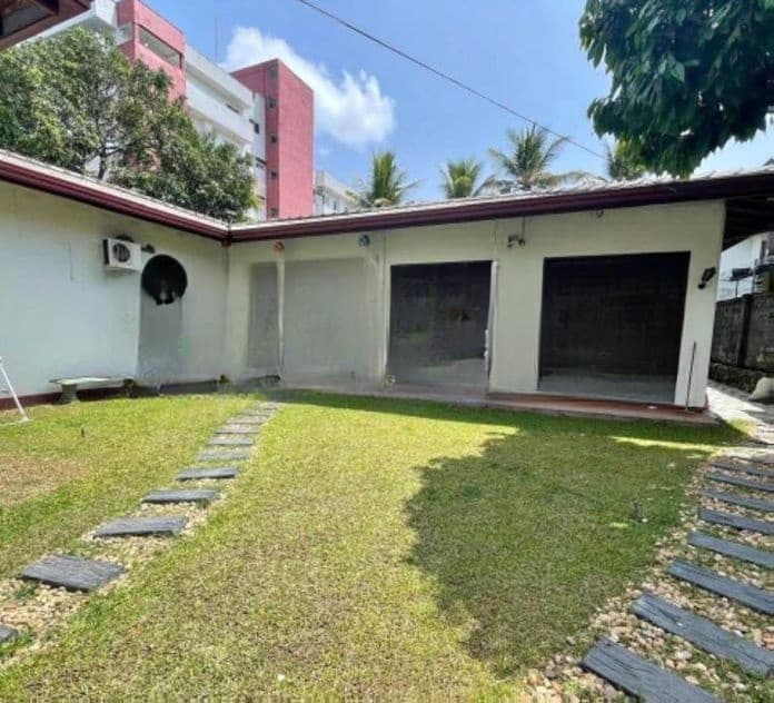 Thalahena Single Storey Large House With A/C And Pool For Rent (ZM1019)