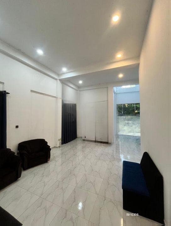 6 Bedroom Fully Furnished House for Rent in Nugegoda, LKR 1,000,000 per month (EM028SR)