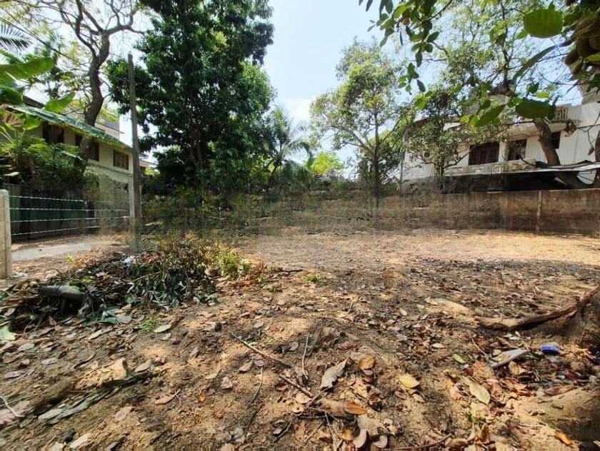 14P High Residential Land For Sale In Nawala