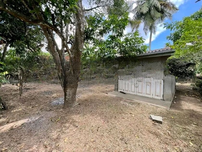 Valuable Land with House for Sale in Kelaniya