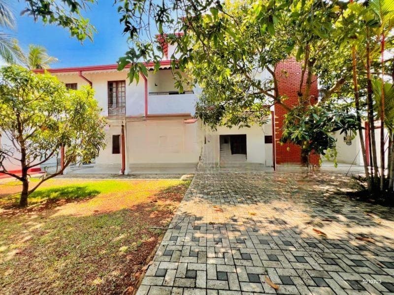 16.5P Land & Furnished 6 Bed Rooms For Sale Near Negombo Town | Negombo