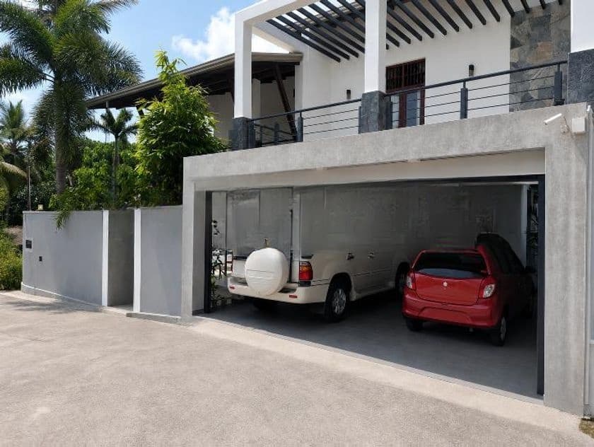 Luxury Two Storied House For Sale - Thalawathugoda