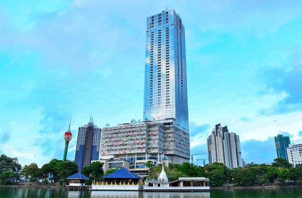 Fully Furnished Apartment for sale in Colombo City Centre
