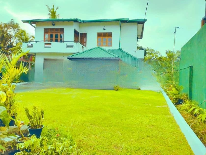 පර්චස් 20 ක අංගසම්පූර්ණ දෙමහල් නිවස විකිනීමට
