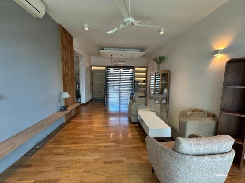 Luna Tower, Colombo 2, Luxury 3 Bed Rooms Apartment For Sale