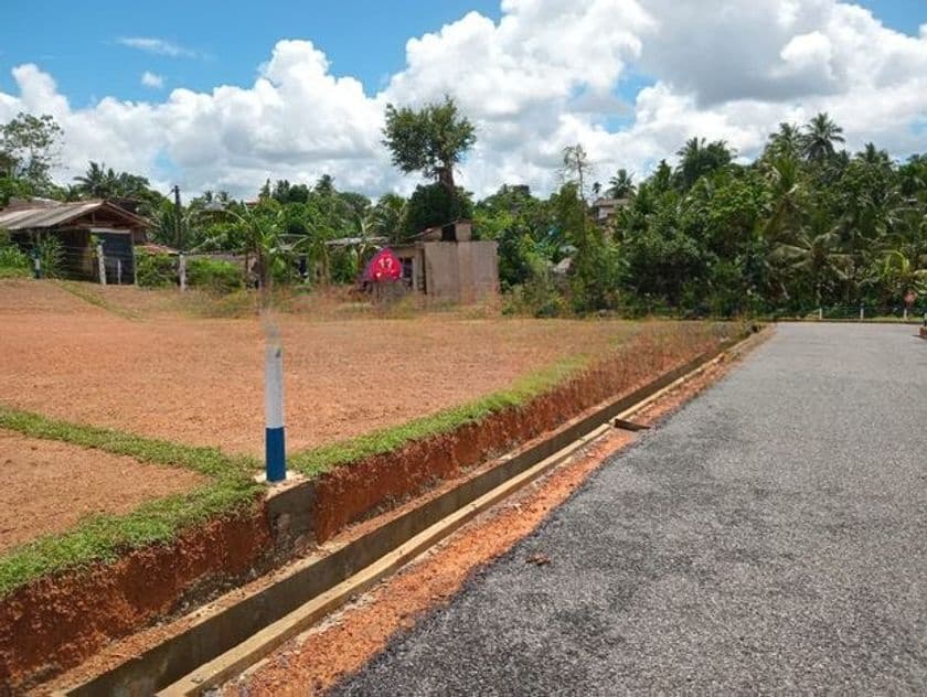 Land for Sale at Kahathudwa Near 120 Bus Route