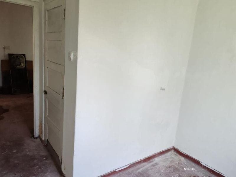 Colombo 02, Facing Park Street 03 Bed Room Apartment for Sale