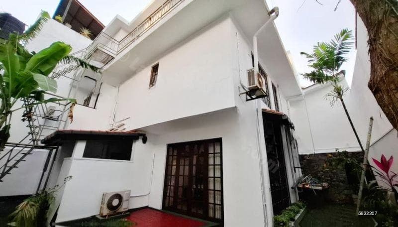 5 Bedrooms House Sale in Colombo 7- PDH170