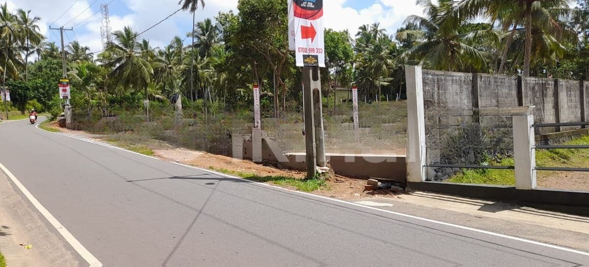 Land for Sale in Kandana Facing to Ganemulla Bus Route 276/376