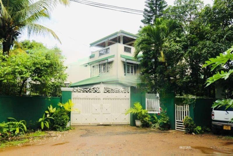 Rajagiriya 3-story Luxury House For Sale