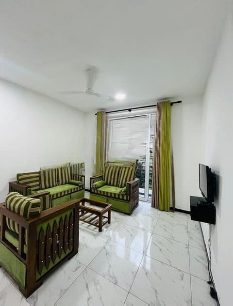 2BR Apartment for Short-Term Rental in Dehiwela. (Code: CSM201)