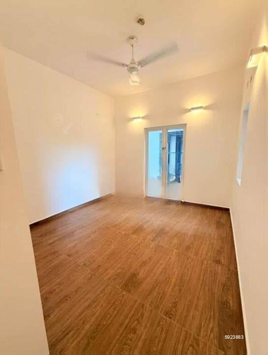 Apartment For Sale in Colombo 09