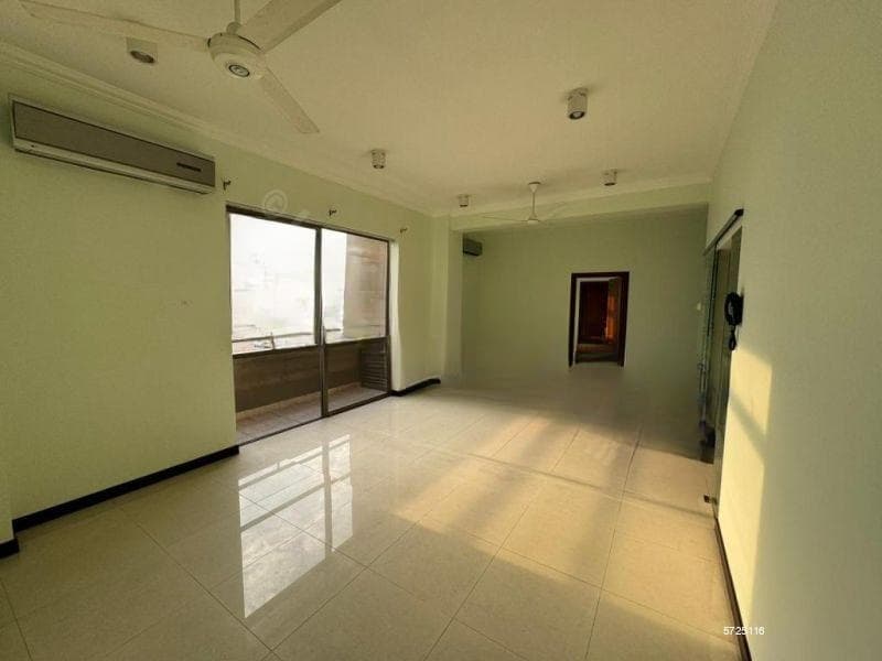 Capitol - 03 Bedroom Unfurnished Apartment for Rent in Colombo 07 (A1027)-RENTED