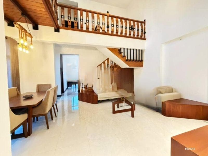 Luxury Fully Furnished 5BR Duplex Apartment for Rent in Wellawatte – Walk to the Beach