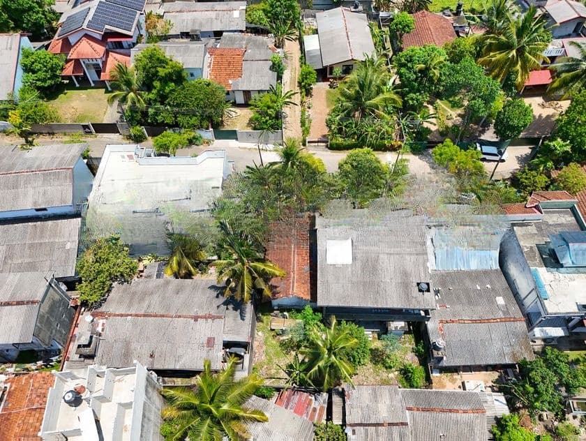 House with Annex in Thalahena - Kaduwela