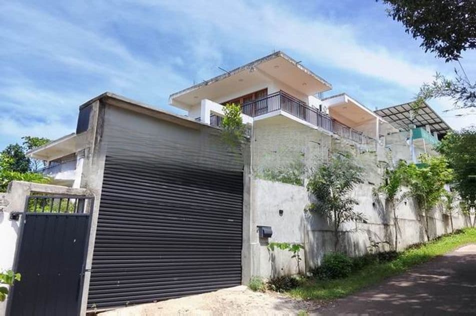 Hotel for sale (3970) Hikkaduwa
