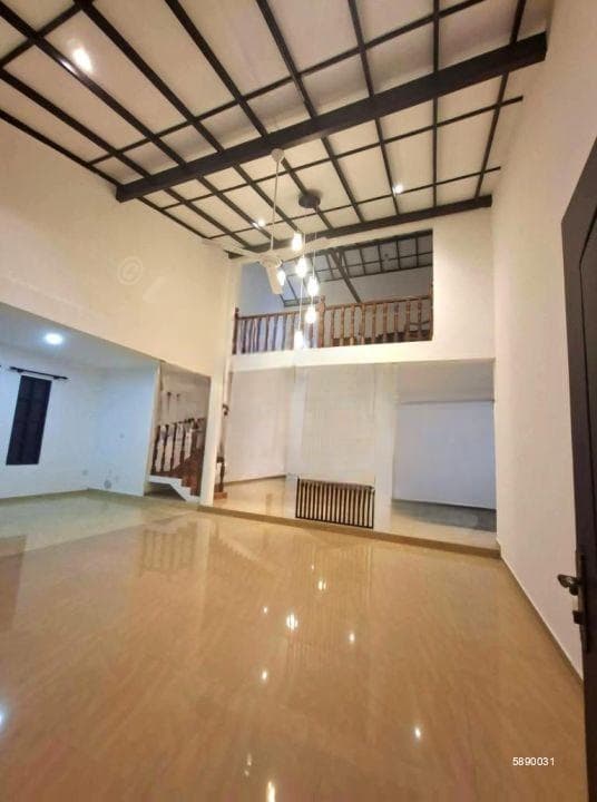 Spacious 5 Bedroom House for Sale in Kottawa –Malabe Road